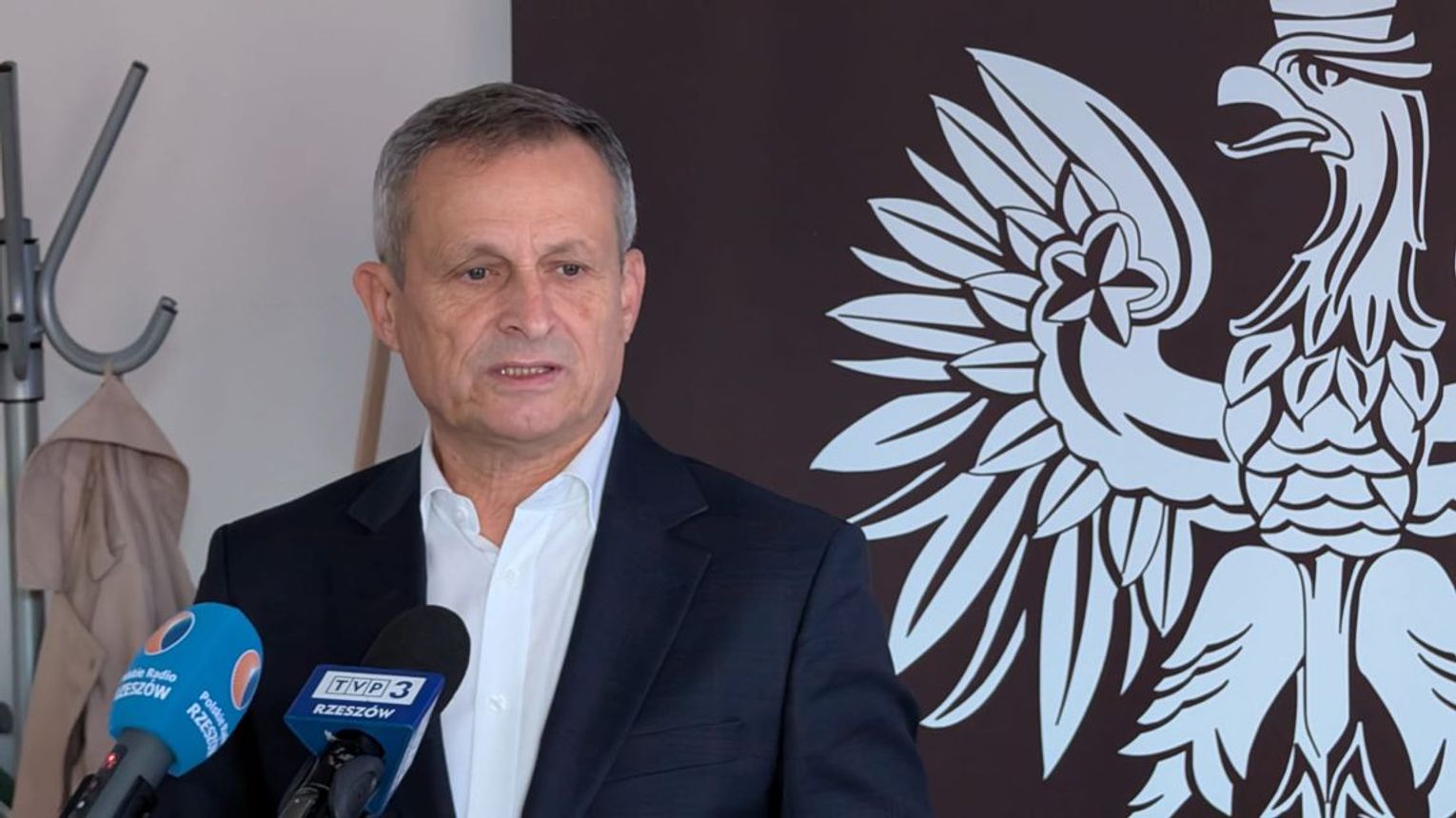 Komisja Odpowiedzialności Konstytucyjnej obradowała za zamkniętymi drzwiami. W centrum sprawy Glapińskiego i Ziobry