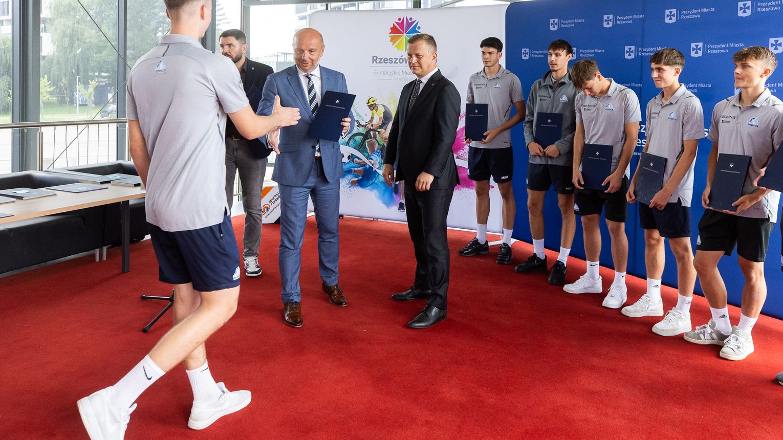 Miasto Rzeszów wspiera rekordową kwotą klub Stal Rzeszów