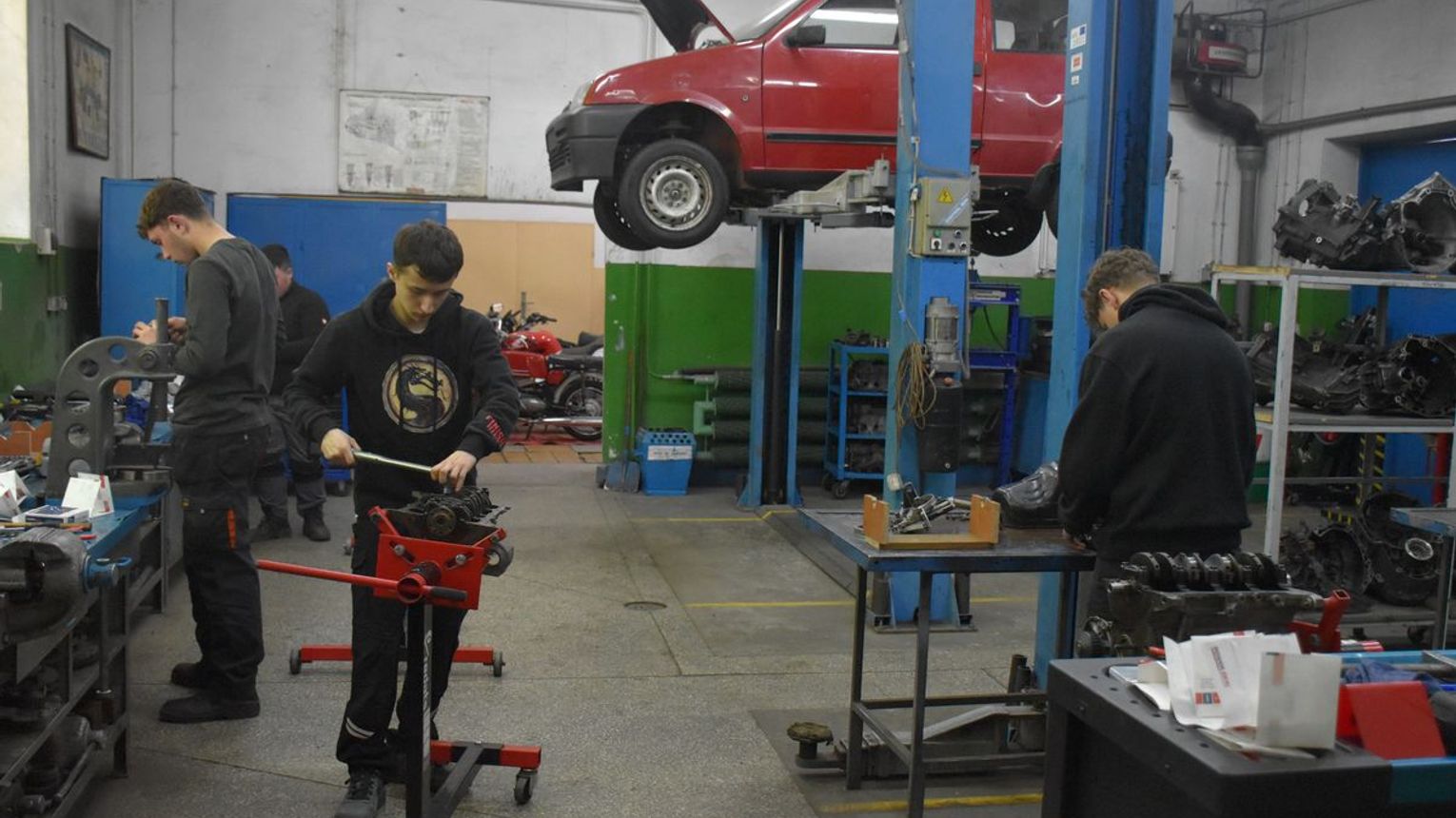 Pasja, precyzja i motoryzacyjne wyzwania w OHP. Znamy laureatów konkursu "Sprawny w zawodzie 2025”