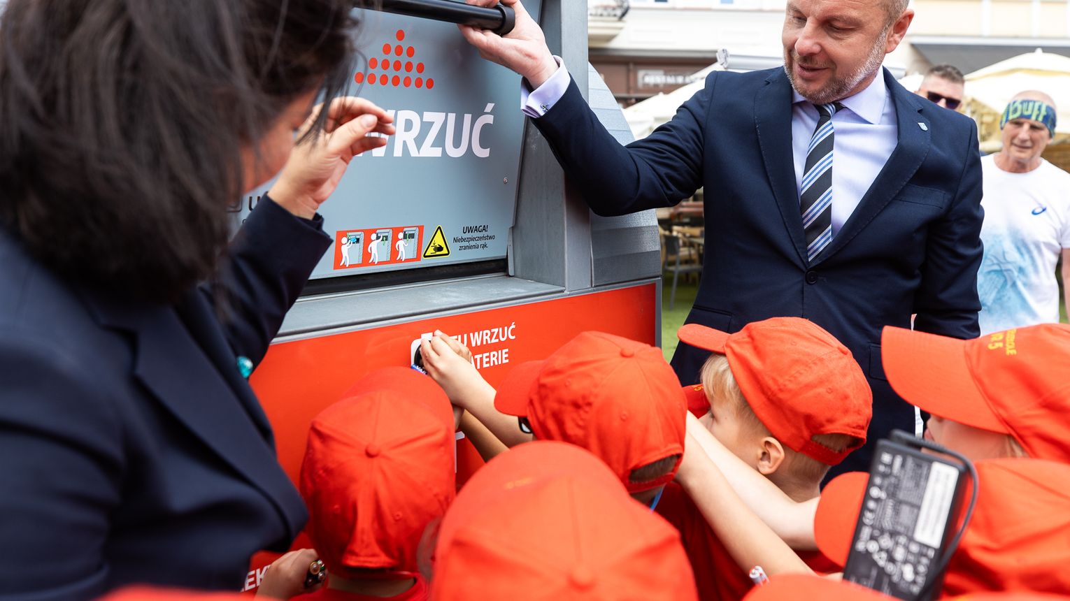Rzeszów przez cały czas dba o środowisko. Nowa umowa na odbiór elektroodpadów