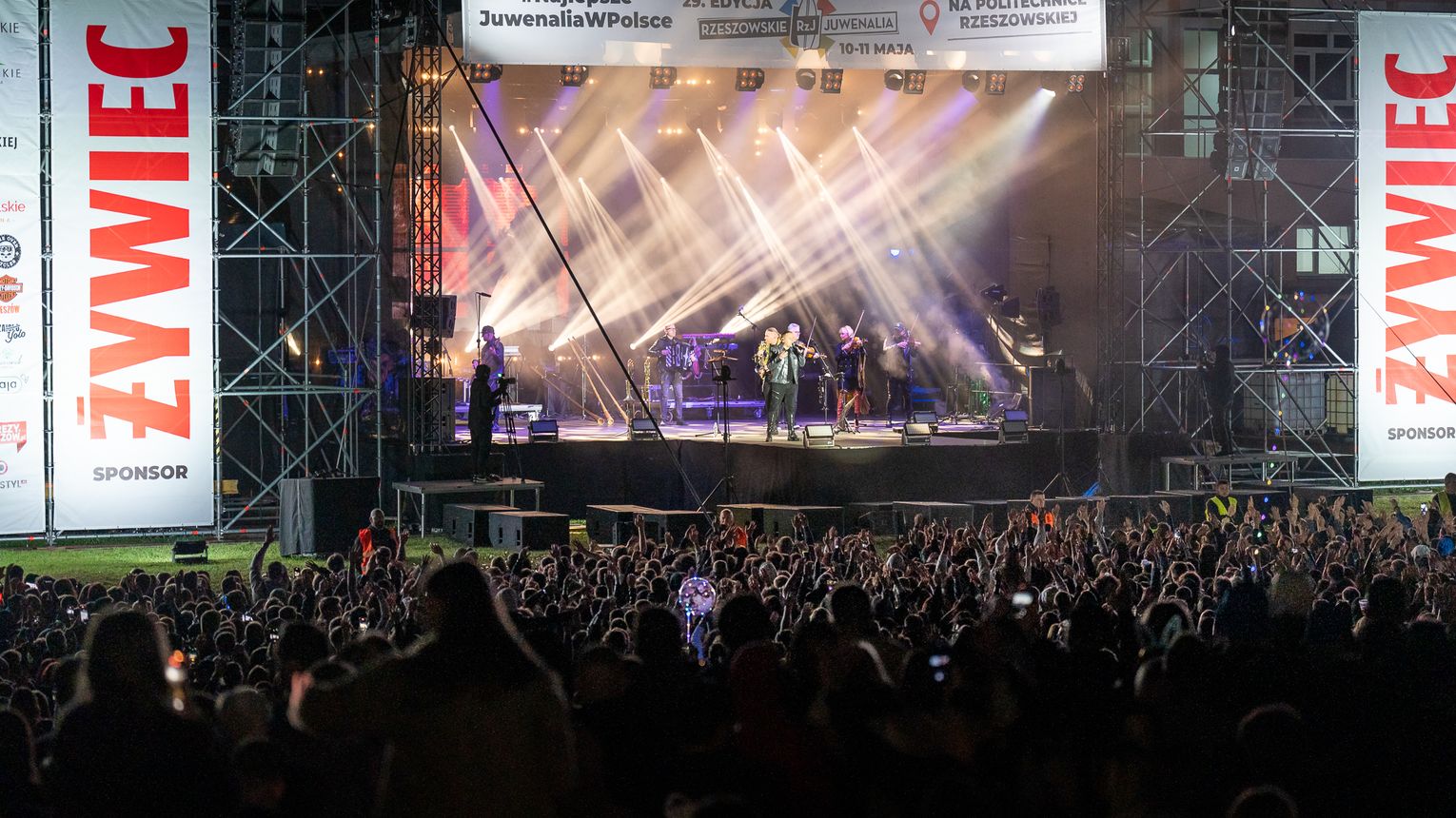 Rzeszowskie Juwenalia 2025 na Politechnice Rzeszowskiej: 30. edycja, trzy sceny i korowód. Wszystko, co musisz wiedzieć