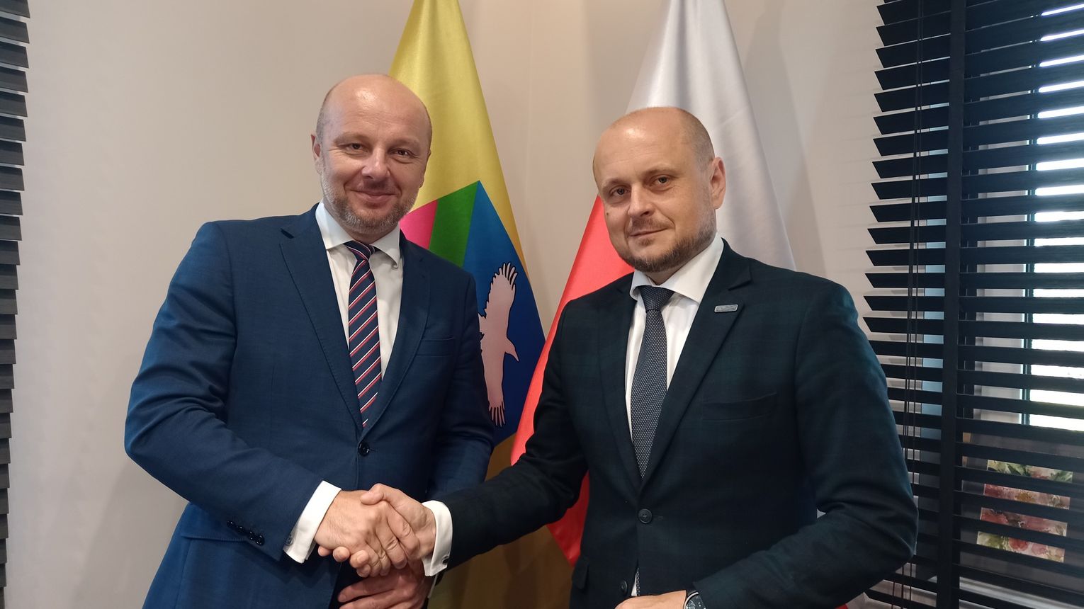 "To nowy etap." Prezydent Rzeszowa składa wizytę w Trzebownisku