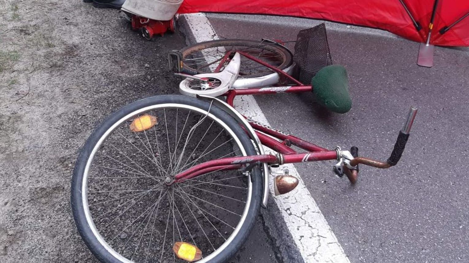 Tragiczny wypadek w Majdanie Sieniawskim. 57-letni rowerzysta z Adamówki zginął na miejscu