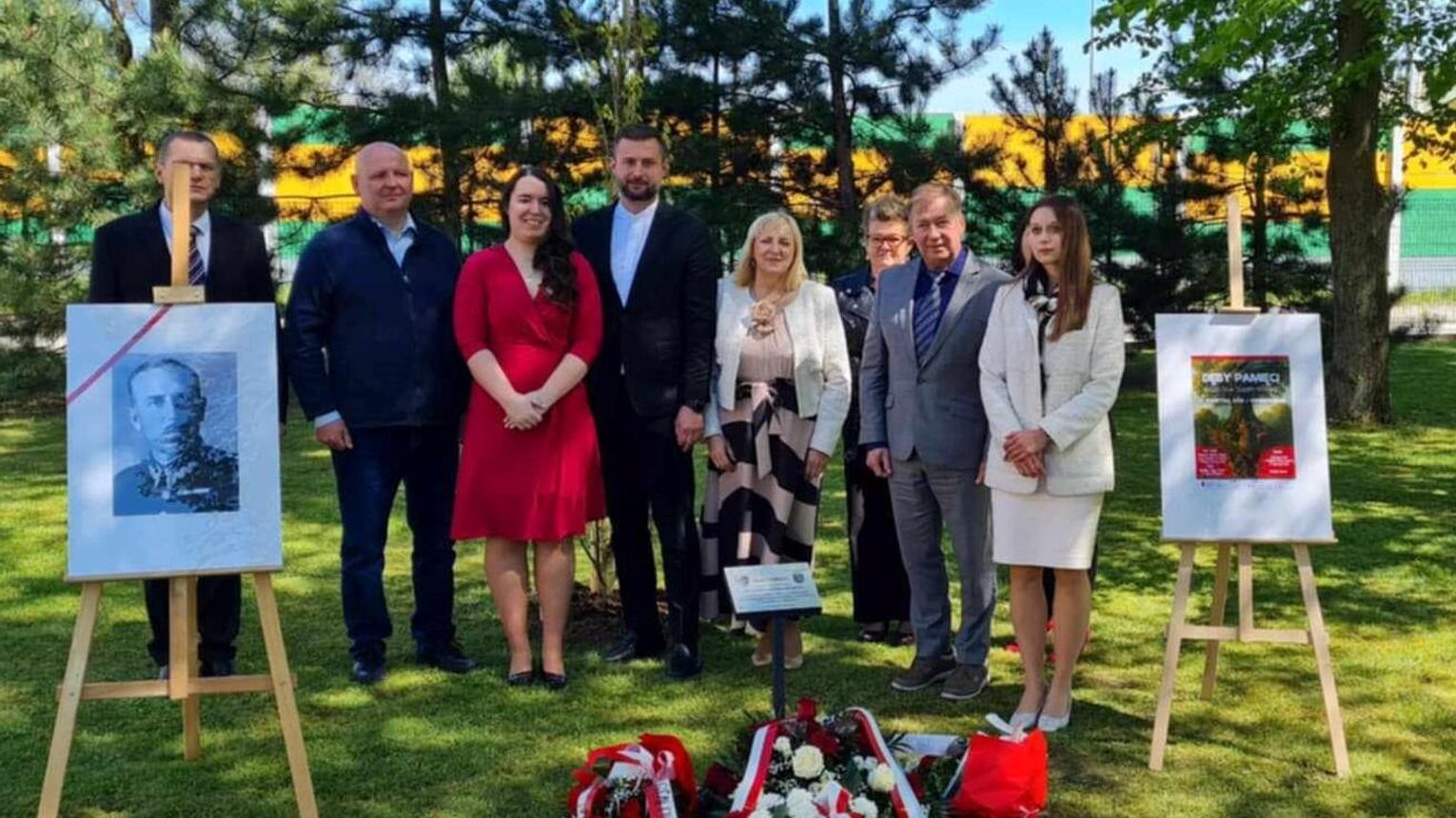 W Stalowej Woli zasadzono Dęby Pamięci. Upamiętniono m.in. bohatera ze Świlczy
