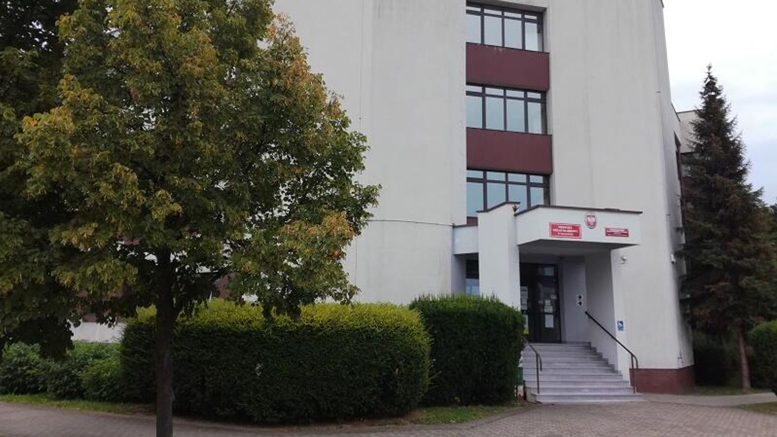 Zatrzymanie urzędników I Urzędu Skarbowego w Rzeszowie. Prokuratura stawia zarzuty