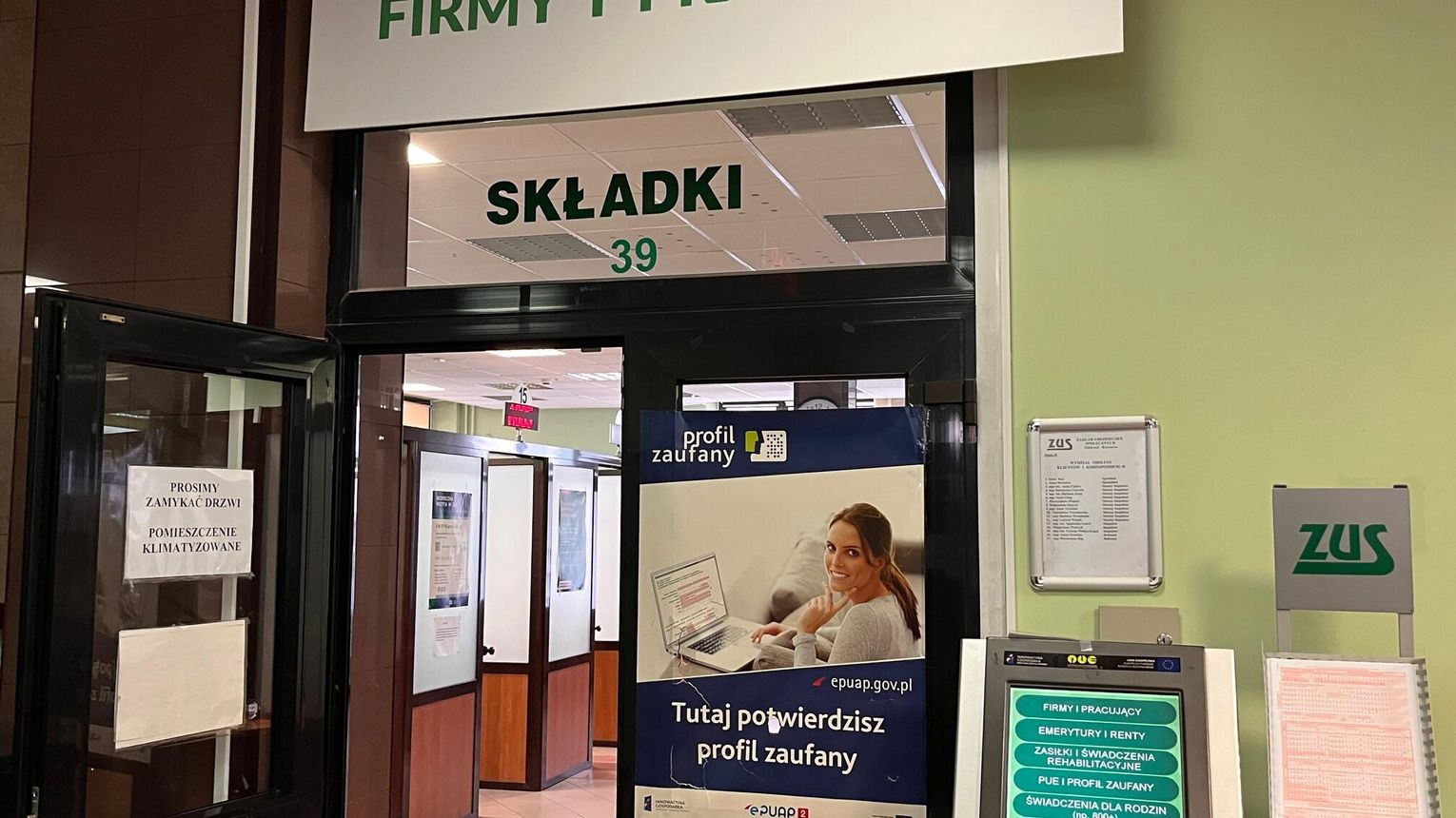 ZUS: sprawdź, jak skorzystać z odroczenia terminu płatności składek