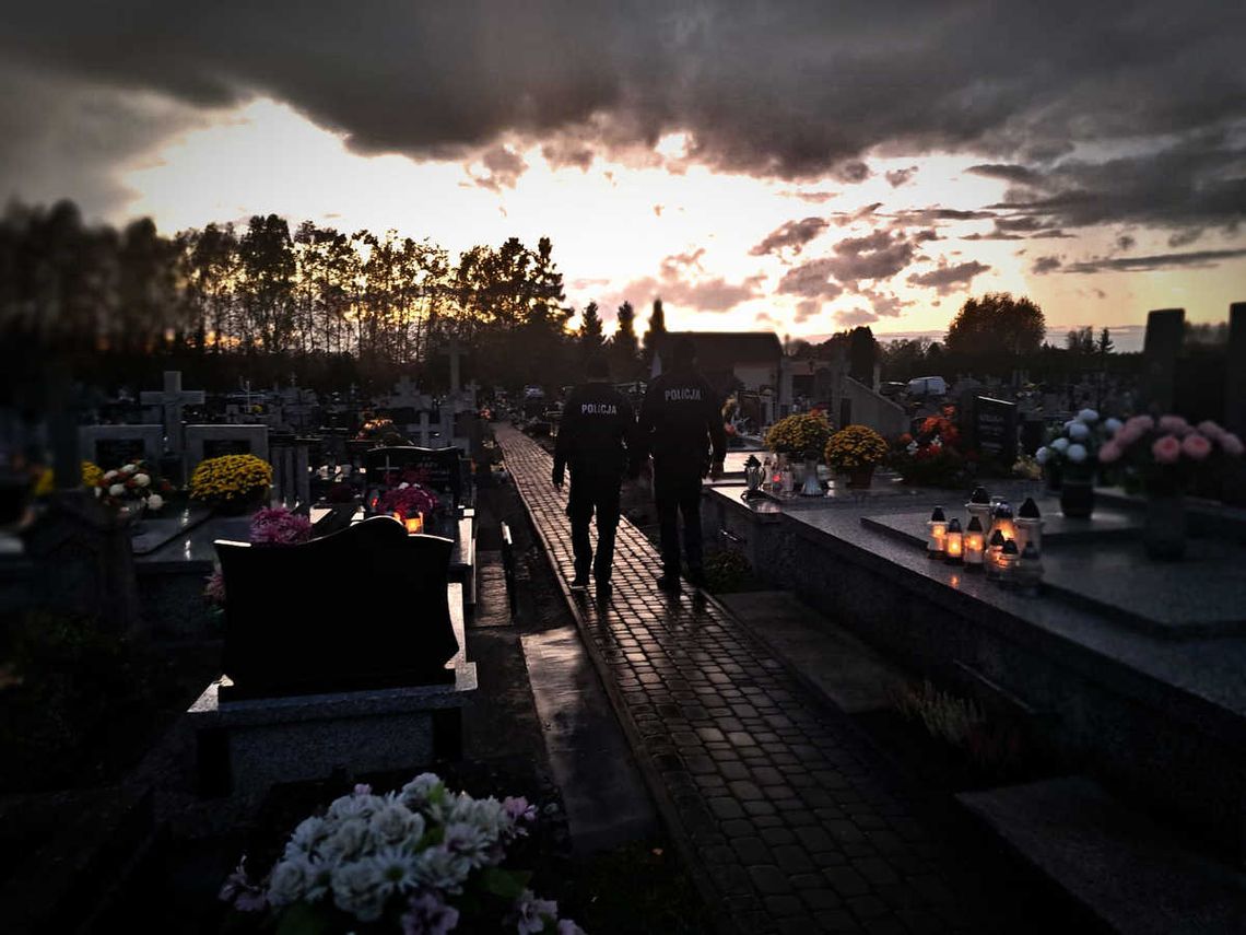 15 rannych, 28 nietrzeźwych kierowców.... Policja podsumowała Wszystkich Świętych na Podkarpaciu