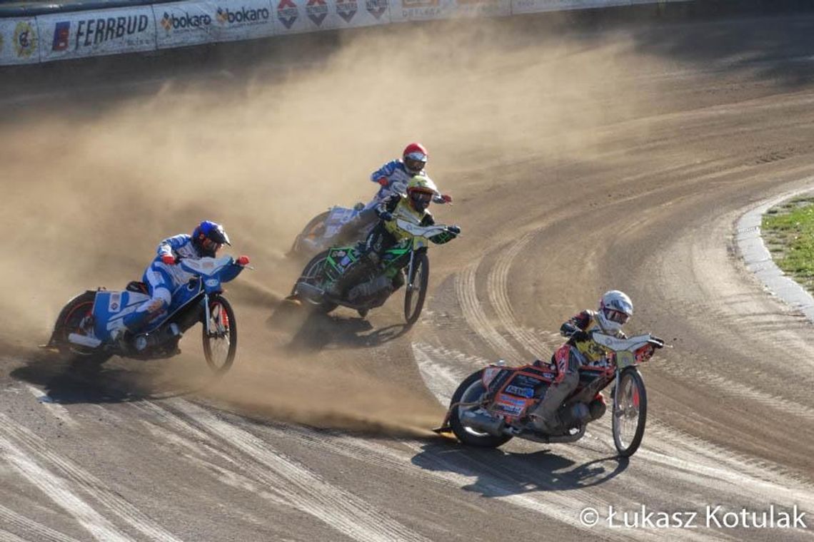 2. liga żużlowa: Porażka RzTŻ Rzeszów z specHouse PSŻ Poznań 43:47