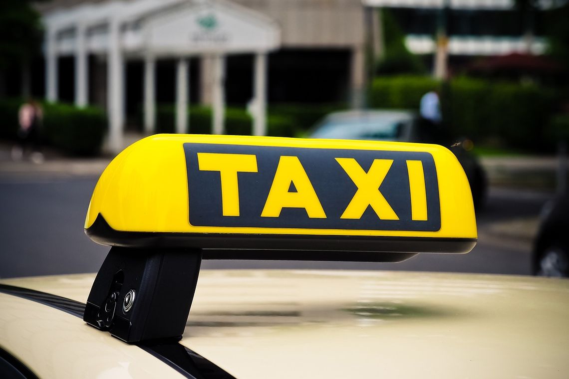 Agresywny klient taksówki groził śmiercią kierowcy