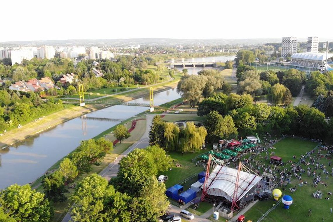 Akcja sprzątania brzegu Wisłoka w ramach Regge nad Wisłokiem