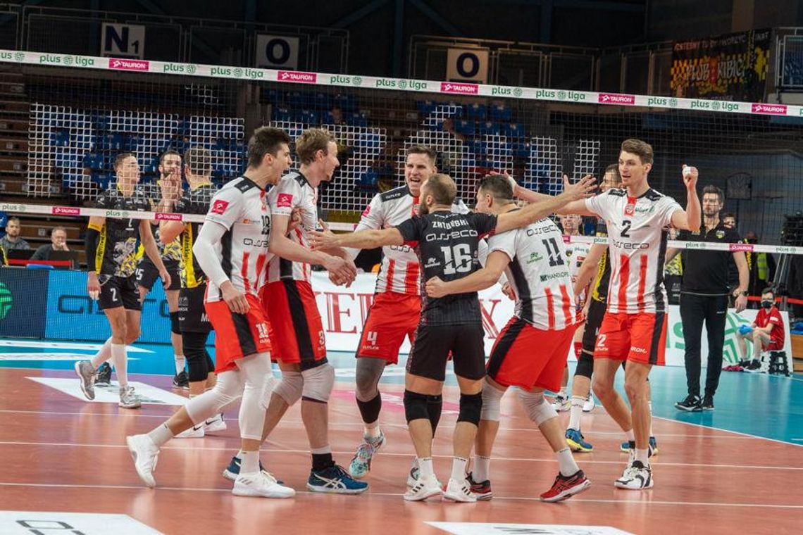 Asseco Resovia wygrywa za trzy punkty ze Ślepsk Malow Suwałki