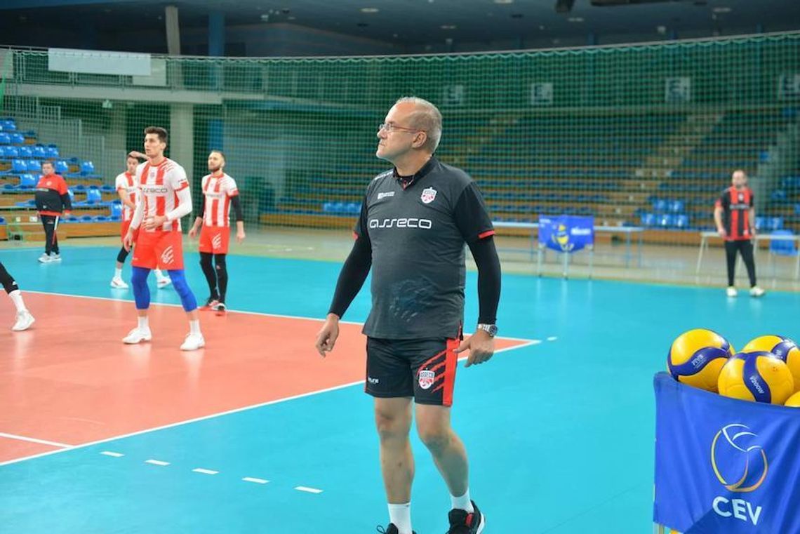 Asseco Resovia zagra ostatni mecz w roku w Lubinie. Debiut Marcelo Mendeza