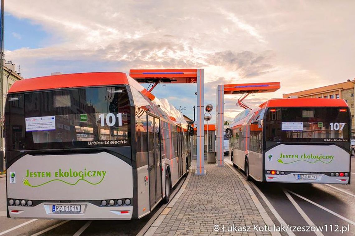 Atak na kontrolerki w rzeszowskim autobusie