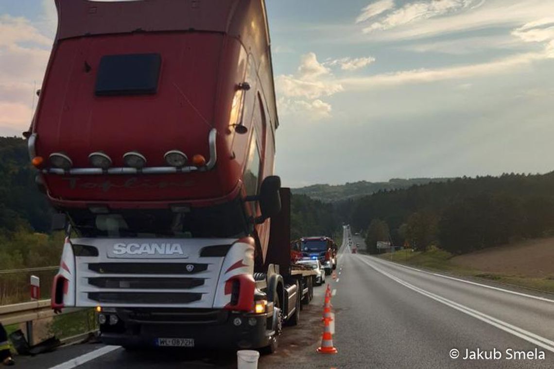 Awaria ciężarówki na Górce Jawornickiej. Utrudnienia