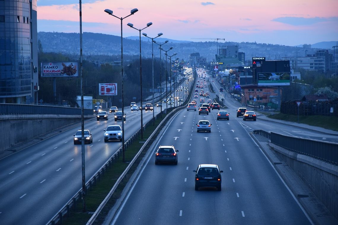 Bezpieczna jazda autostradą - 3 rzeczy, o których należy pamiętać