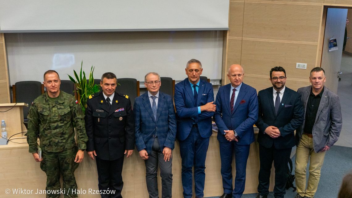 Bezpiecznie jest myśleć. Warsztaty z Panem Cogito na Uniwersytecie Rzeszowskim