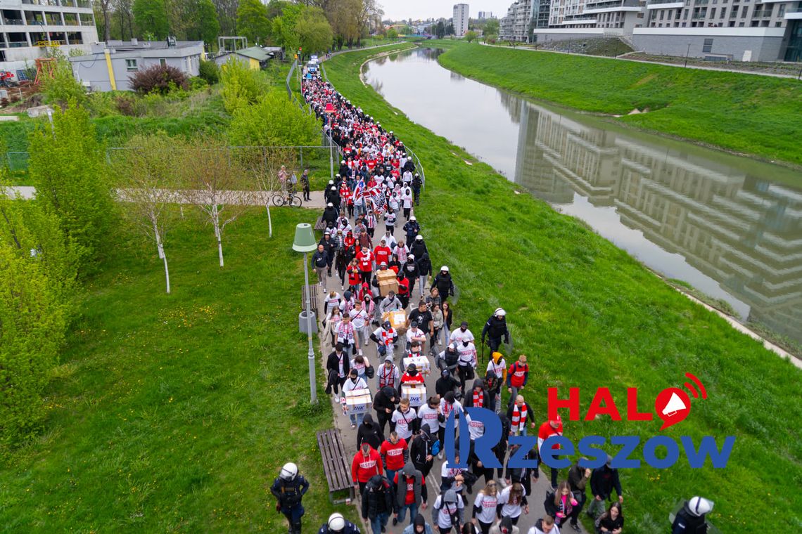 Chcesz w piątek odpocząć na Bulwarach? Może to utrudnić przemarsz kibiców!