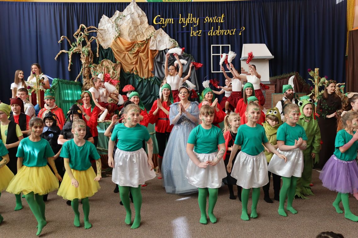 Czym byłby świat bez dobroci? Szkoła w Niedźwiadzie Dolnej w X edycji Ogólnopolskiego Konkursu Artystycznego Czym byłby świat bez dobroci? Szkoła w Niedźwiadzie Dolnej w X edycji Ogólnopolskiego Konkursu Artystycznego