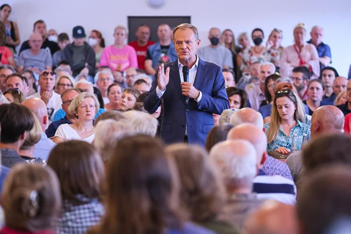 D. Tusk: eksperci powinni rozstrzygnąć, jak ma wyglądać rozbudowa polskich lotnisk, a prokuratorzy, kto zarobił na CPK