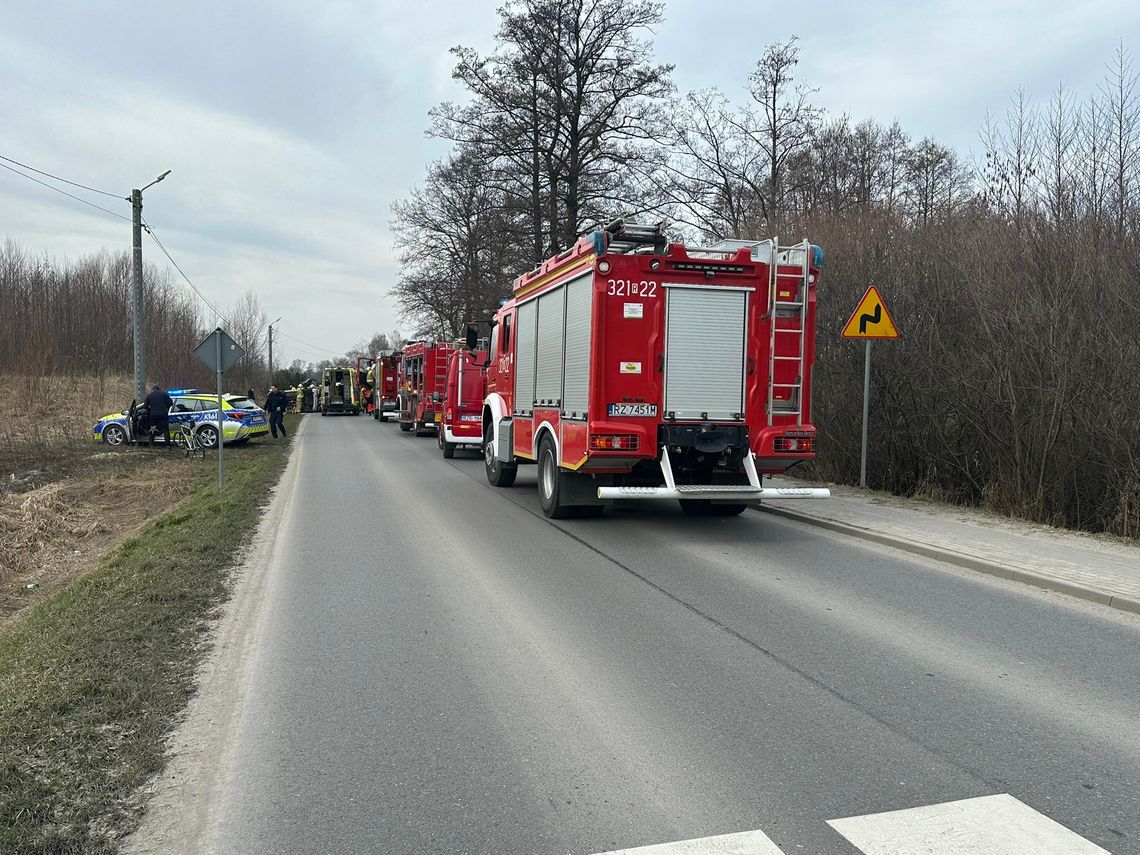 Dachowanie w m.Racławówka, jedna osoba poszkodowana