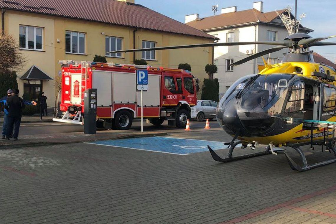 Do pacjenta w przychodni wezwano śmigłowiec. Mężczyzna zmarł