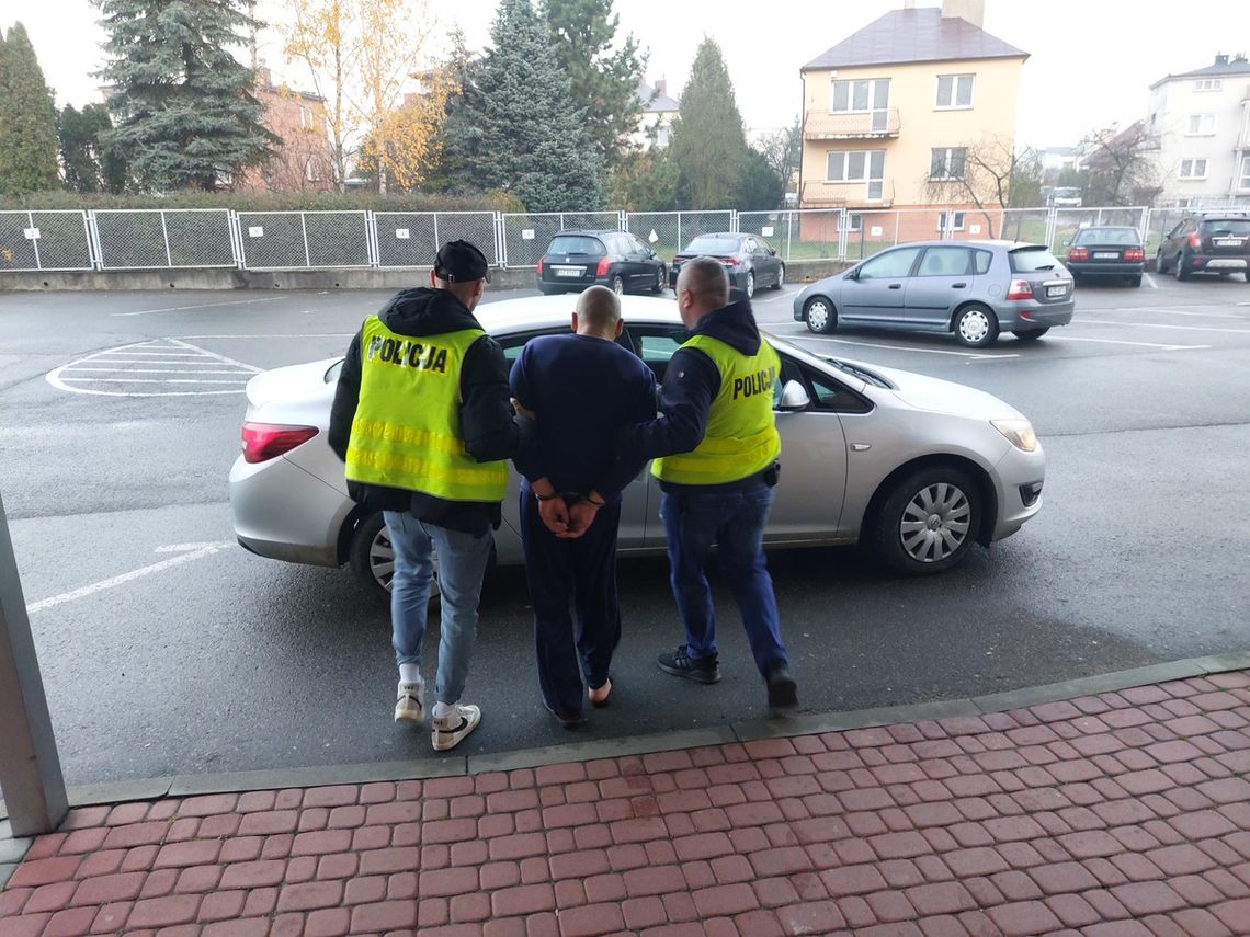 Dramatyczne zdarzenie na Podkarpaciu! Mężczyzna zaatakował dwie osoby!