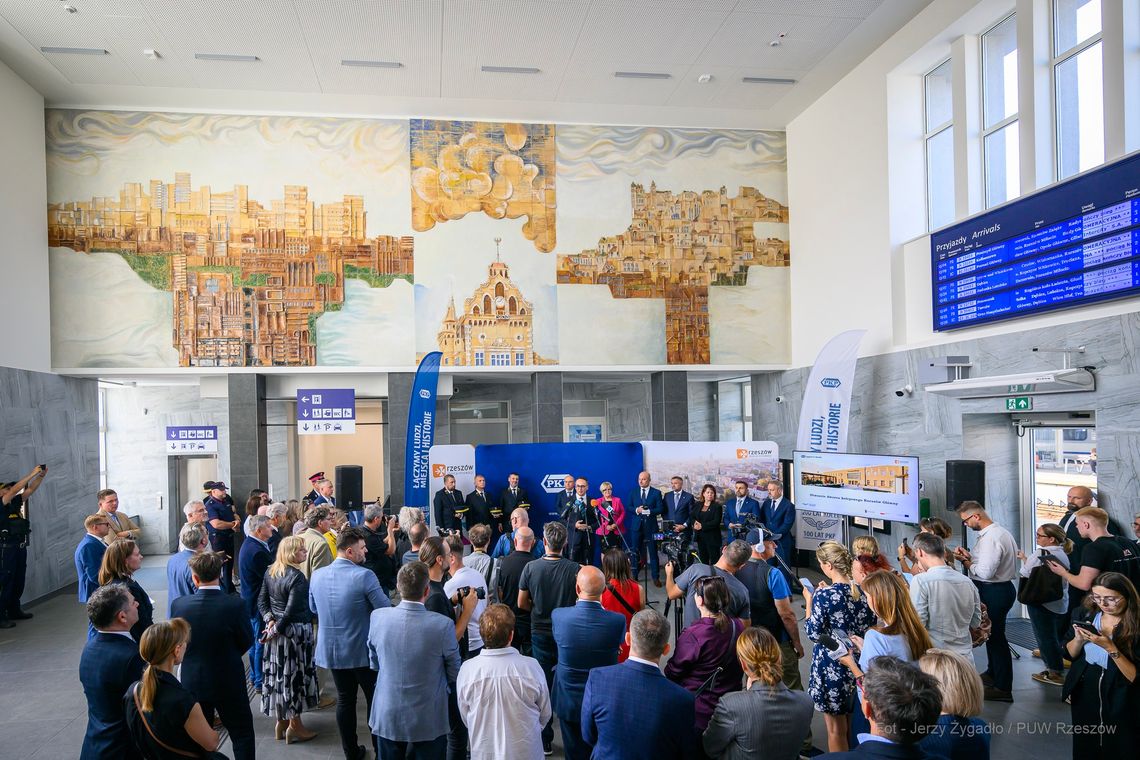 Dworzec PKP w Rzeszowie otwarty po 6 latach modernizacji