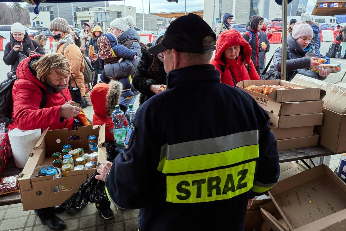 Działania humanitarne strażaków (Fotorelacja)