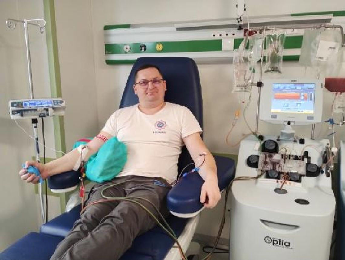 Genetyczny bliźniak znalazł się po latach. Mundur zamienił na szpitalną koszulę Genetyczny bliźniak znalazł się po latach. Mundur zamienił na szpitalną koszulę