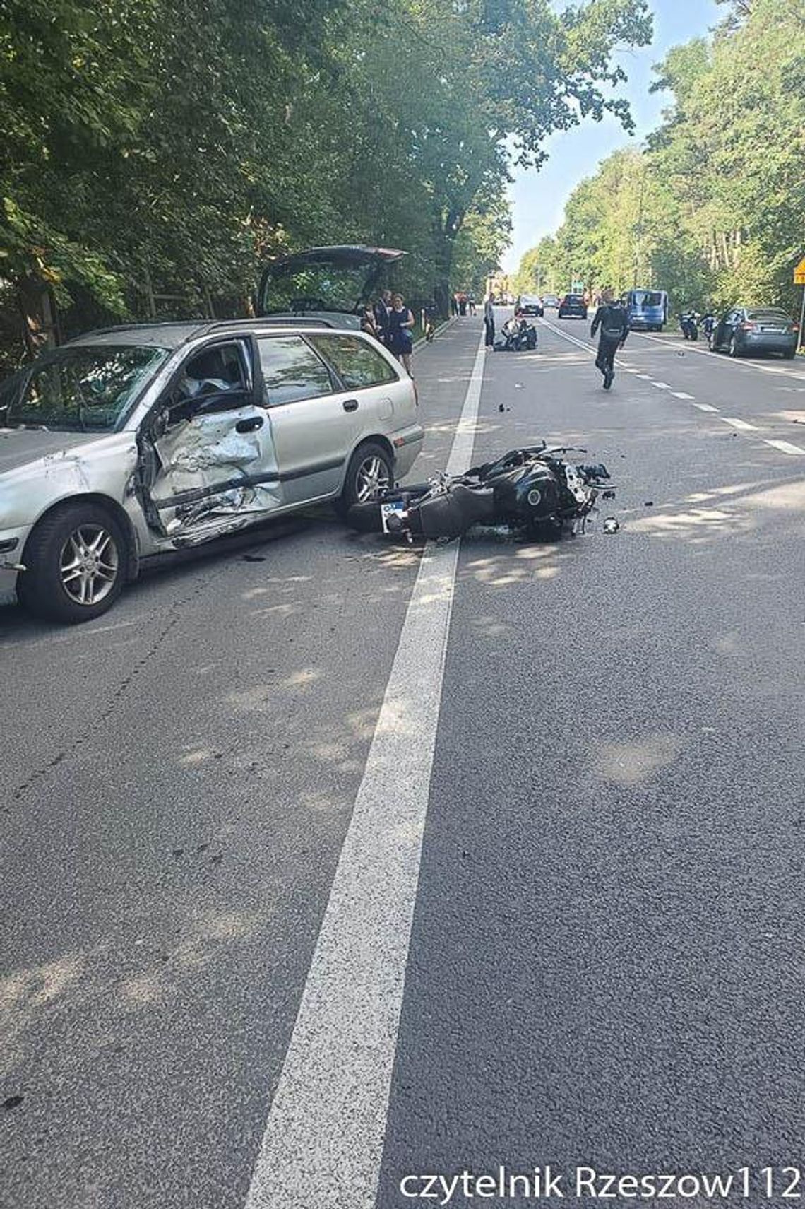 Górno. Wypadek z udziałem motocykla. Utrudnienia