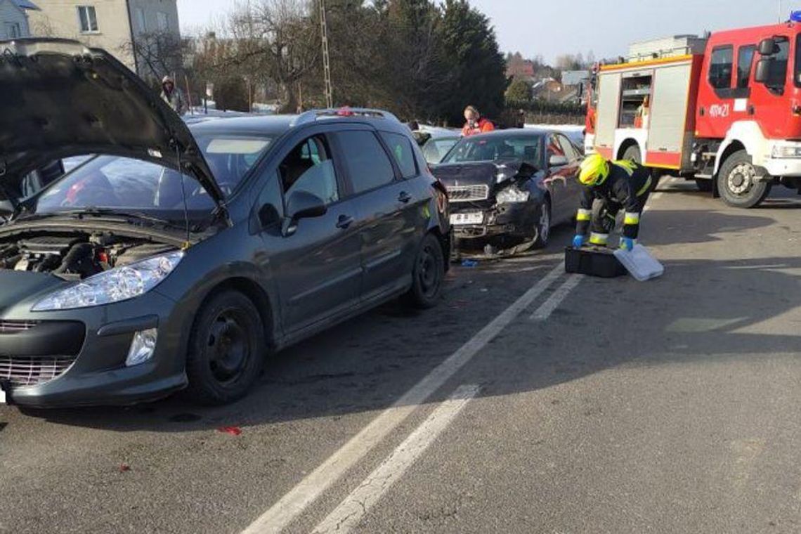 Groźny wypadek w Grabownicy Starzeńskiej. Jedna osoba w szpitalu