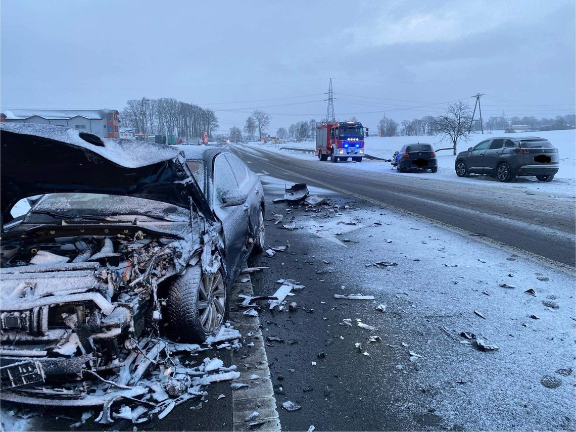 Groźny wypadek w Sędziszowie Małopolskim na drodze krajowej 94 [ZDJĘCIA]