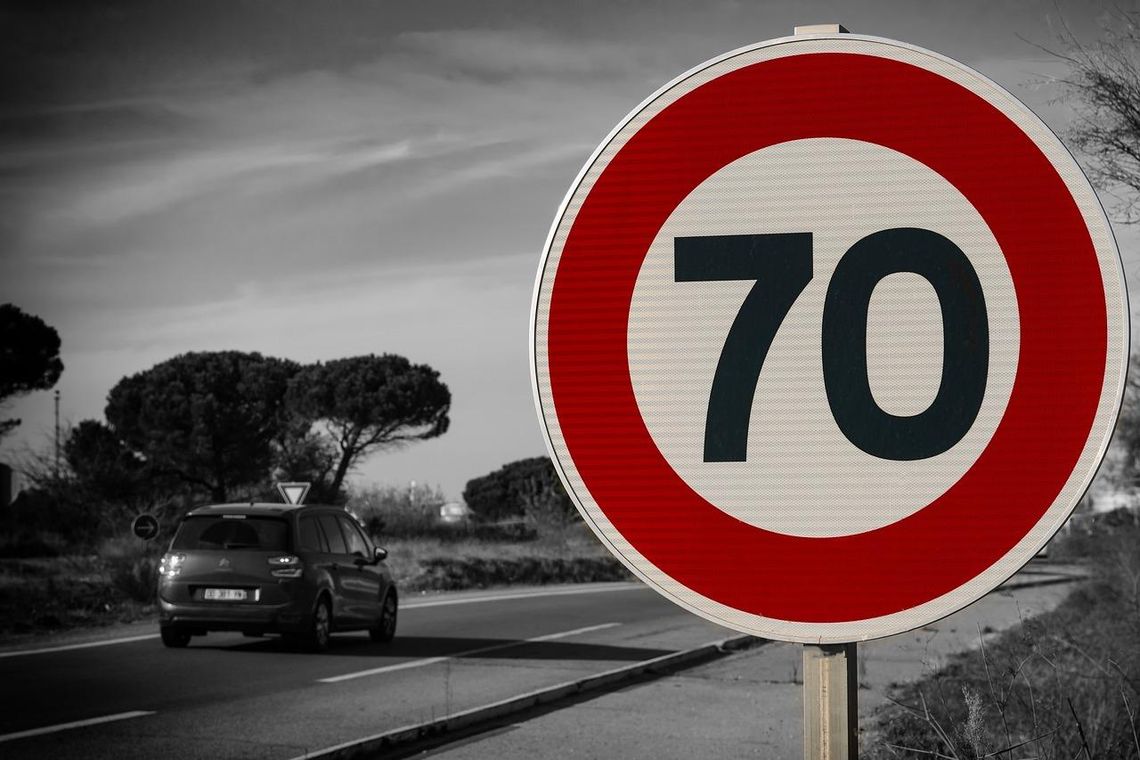 Jechał z prędkością 138 km/h! Zatrzymali go policjanci z grupy speed!