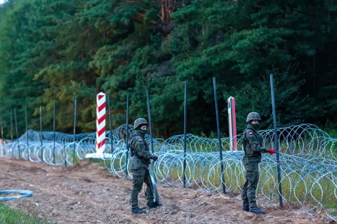 Jeden żołnierz ranny podczas nocnego ataku migrantów