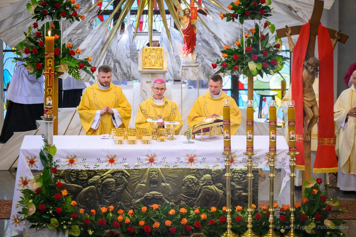 Jubileusz, który łączy. Biskup Wątroba dziękuje za 25 lat posługi