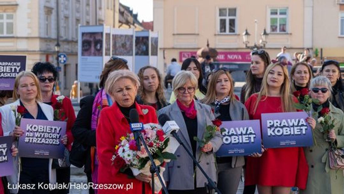 "Kobiety z Trzaskiem." Konferencja na Rynku w Rzeszowie z okazji Dnia Kobiet