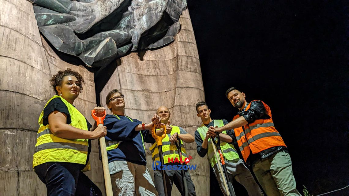 Kuriozalny donos na aktywistów za posprzątanie Pomnika Czynu Rewolucyjnego