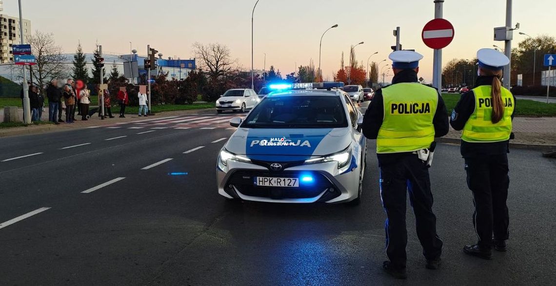 Liście jak lód i gęsta mgła. Policja apeluje o ostrożność