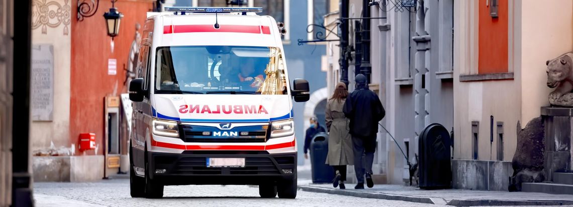 Martwy mężczyzna na przystanku autobusowym w Rzeszowie!