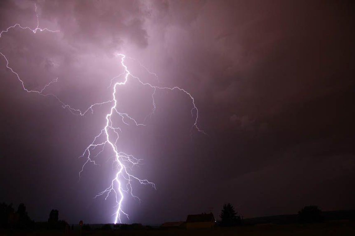 Możliwe burze z gradem na Podkarpaciu. IMGW wydało alert