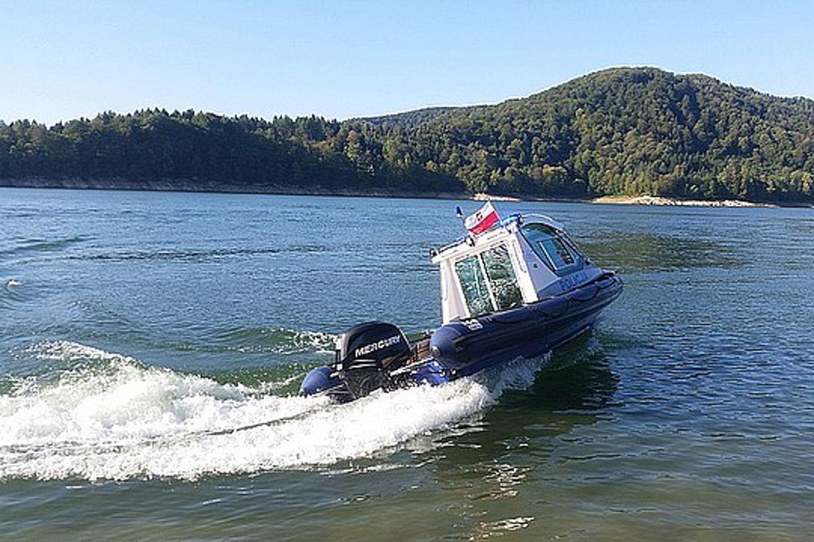 Na jeziorze Solińskim zatonął rowerek wodny z 4 osobami