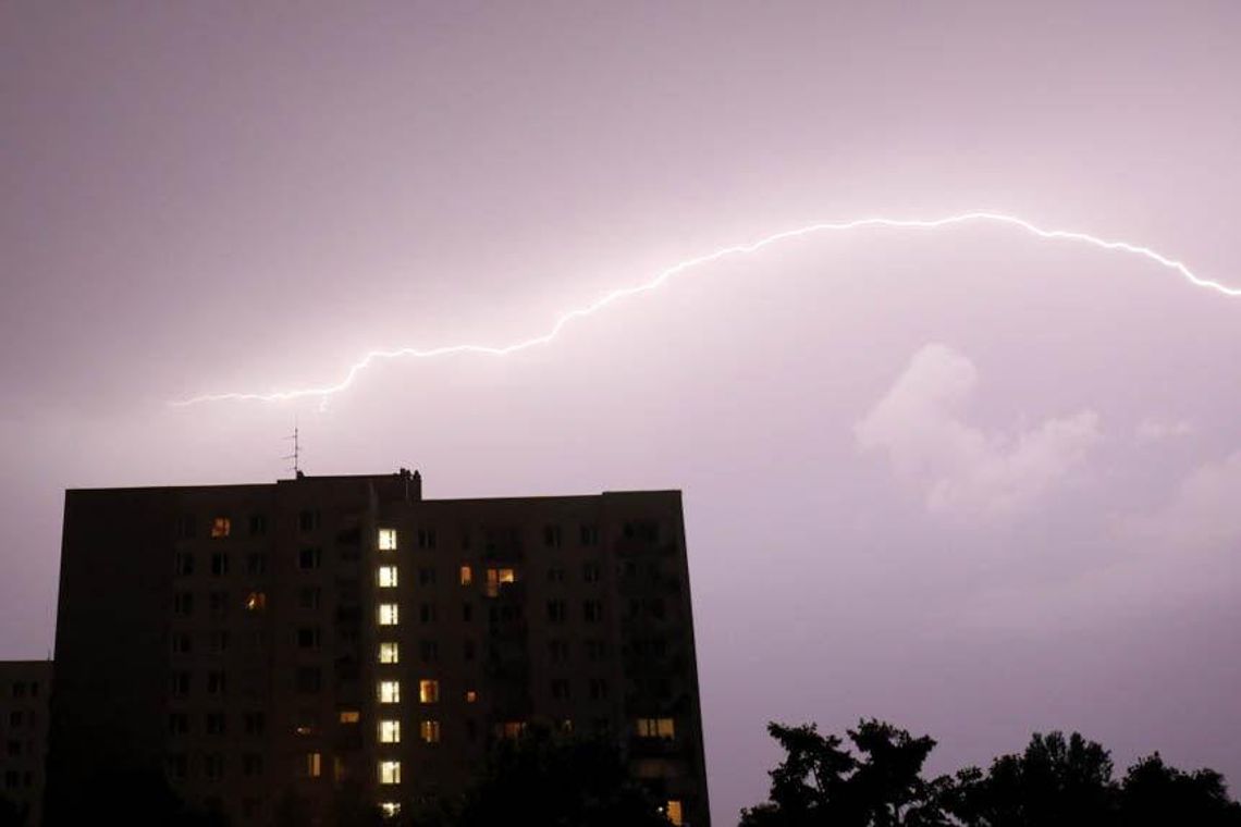 Na Podkarpaciu ponownie burze z gradem. IMGW wydało alert