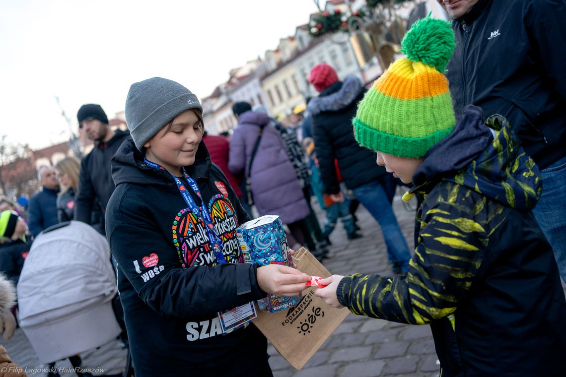 Dziedzic kusi Bieszczadami a Fijołek stadionem. Podkarpaccy politycy wystawili wyjątkowe przeżycia na WOŚP