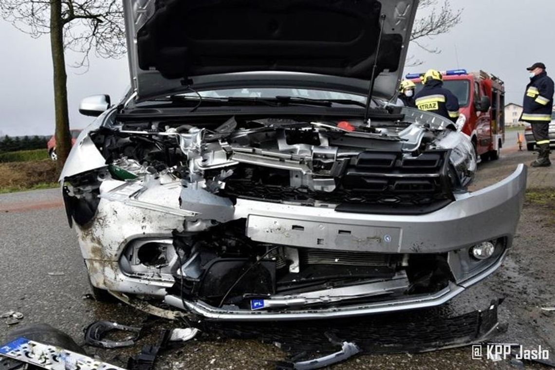 Nietrzeźwy 20-latek spowodował wypadek i uciekł z miejsca wypadku