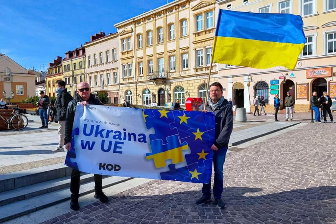 Oda do Radości w języku polskim i w ukraińskim