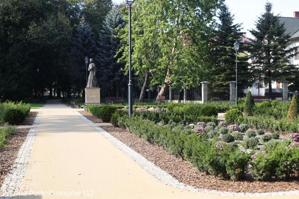 Odnowiony park na ul. Dąbrowskiego