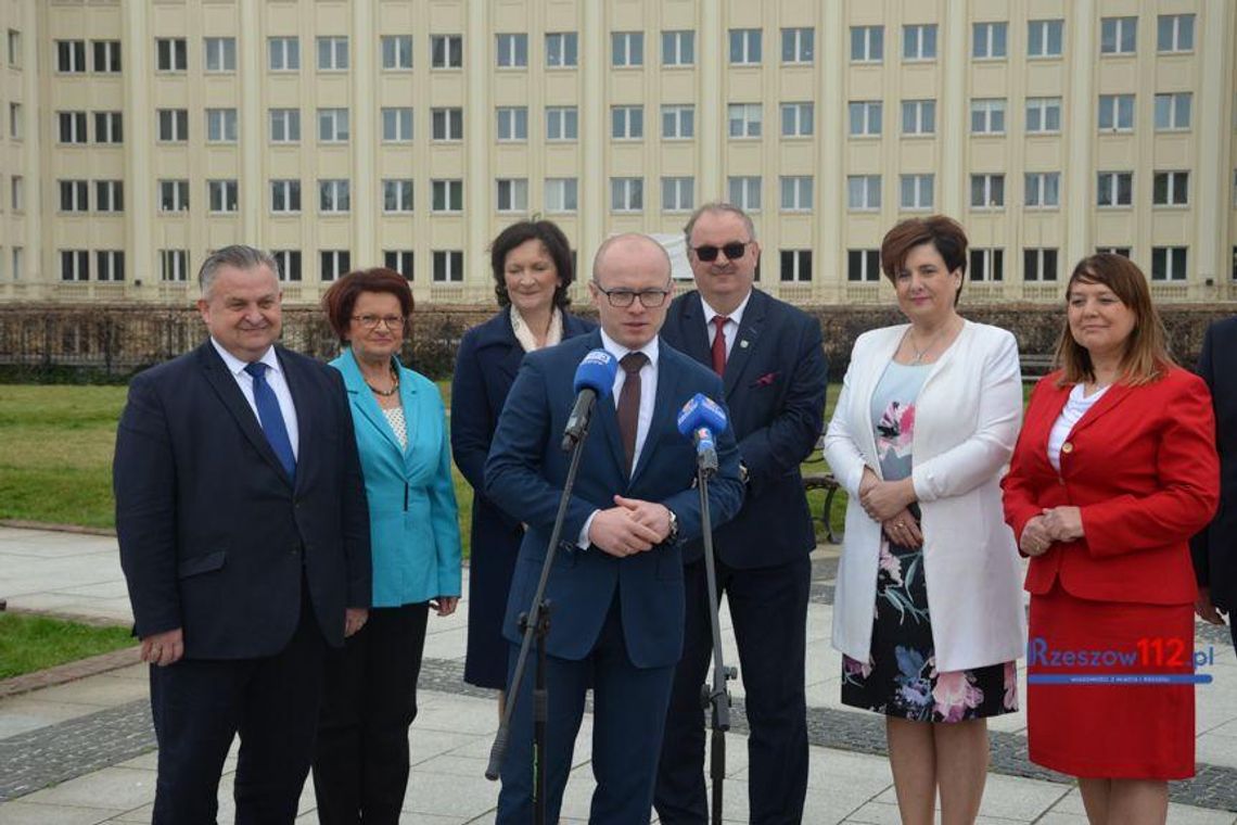 Oficjalnie. PiS na Podkarpaciu poparło Ewę Leniart