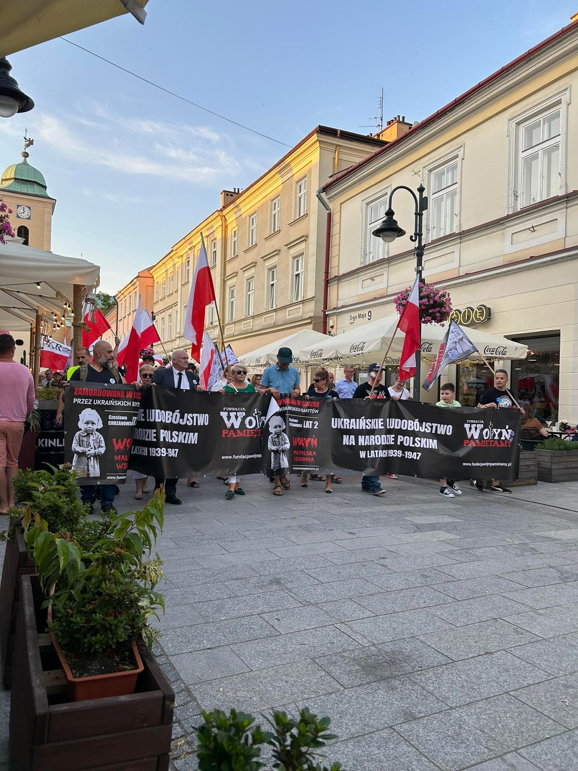 Ok.150 osób poszło w Rzeszowskim Marszu Pamięci Ofiar Rzezi Wołyńskiej