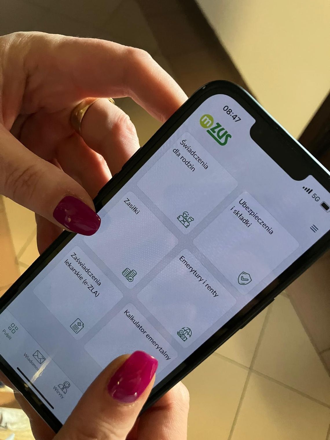 Ostatni dzwonek na wyprawkę szkolną. Wniosek o 300 plus tylko do 30 listopada Ostatni dzwonek na wyprawkę szkolną. Wniosek o 300 plus tylko do 30 listopada