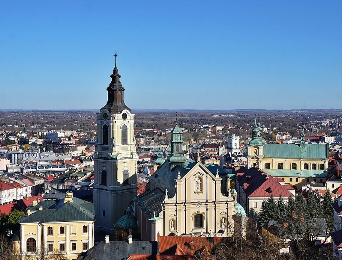 Pięć śledztw w sprawie znieważenia i zniszczenia flag ukraińskich w Przemyślu
